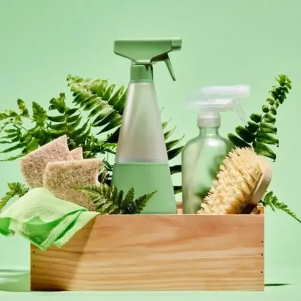 Natural detergents and eco-friendly cleaning tools